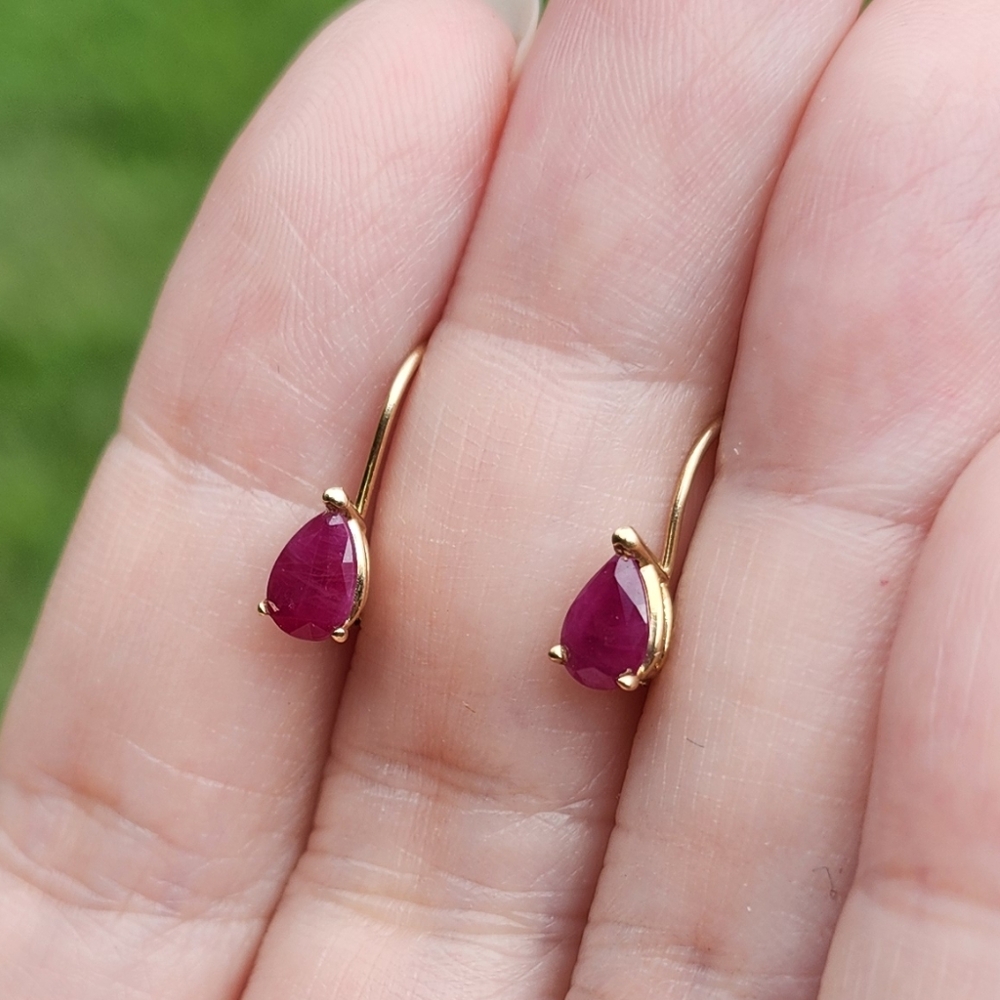 10kt gold teardrop faceted ruby small earrings